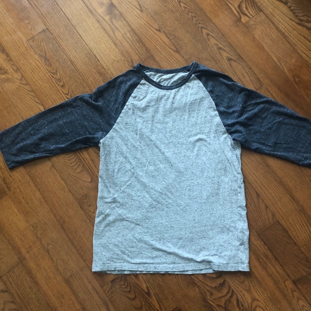 * Old Navy L shirt